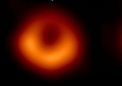 M87超大质量黑洞亮度峰值一年内偏移30度