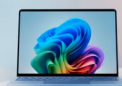 微软SurfaceLaptop7在搭载骁龙XEliteX1E-80-100组的首次测试中与苹果MacBookAir15和英特尔机器展开较量